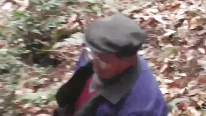 Uzela je selfie sa susjedom i dopustila da ga se filme porno gratis tube rastrga na kauču