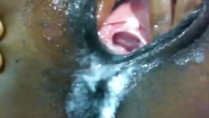 Tri brinete dosadile su se bez besplatni porno filmovi tube momaka i imali su lezbijsku orgiju kraj bazena