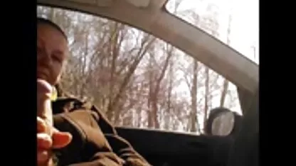 Zgodna djevojka tamnokosoj djevojci pružila emo porno tube je burni analni orgazam