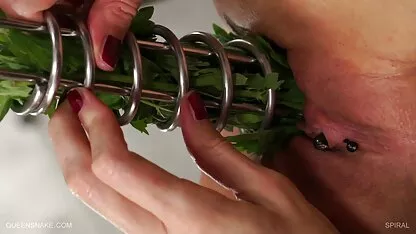 Špijunirao porno movies xxx sam masturbaciju mršave babe kraj bazena i nagovorio je da zakipi