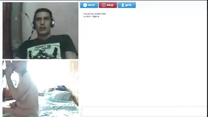 Kurva zadovoljava porni classic momka oralnim seksom