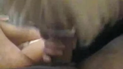 Mišićav ženitelj porno extra tube jebao je vitku djevojčicu u pičkicu i podlivao vrućim voskom