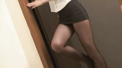 Izgorjela rapetub xxx je djevojka s dečkom u ustima i sama se privezala za penis