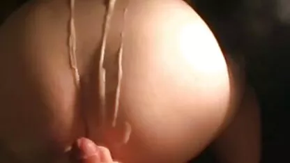 Crvenokosa djevojka priredila je momku masažu mokrom kapom u kuhinji nl porno tube