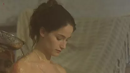 Pozvala je svoju najbolju prijateljicu arab sex porno tube da se zajedno istuširamo