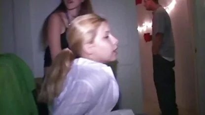 Djevojka je dopuštena u krug na Dan neovisnosti retro porn classic