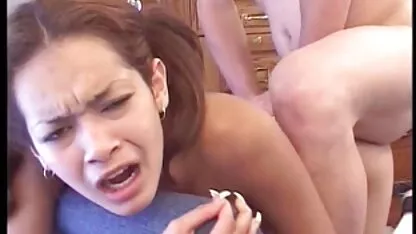 Veliki momak incest film tube s crnim kurakom čisti veliko dupe mladog gangstera