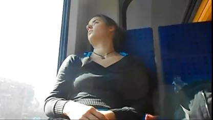 Anđeoska beba proguta vruću spermu porno extra tube nakon analnog zajebavanja