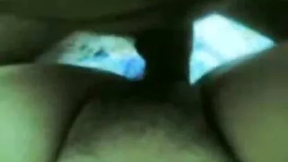 Juicy djevojka srela se s calassic porno kurvama na putu kući