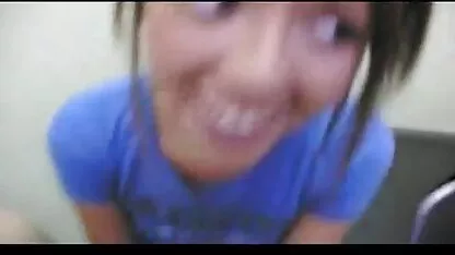 Tri pohotne lezbijke međusobno rade analne porno granini rupe