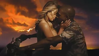 Iznenadio ga je pogled njegove lijepe supruge i odnio ga u krevet radi seksa filme porno free gratis