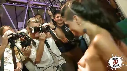 Bračni par pozvao je susjeda anime filme porno za najboljeg troje u životu