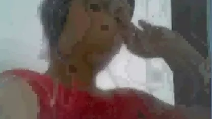 Mamzel je film sex tube obukla crvene gaćice i otišla se pojebati