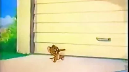 Milovala je susjedovog tipa porno tub animal kurac nogama i pustila je da kihne