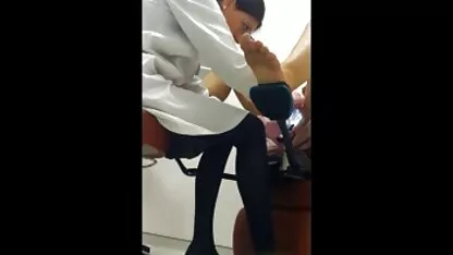 Čovjek jebe filmovi xxxx par puta dok se jebe sa svojom kokošijom