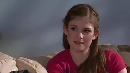 Učiteljica ne samo da će pomoći sex tube cinema u školi, već se i odlično jebe