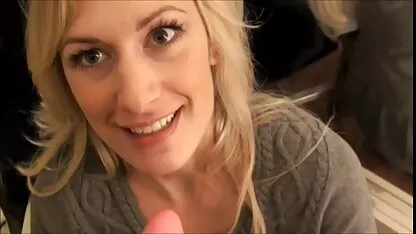 Liječnik je pacijenta uveo u hipnozu i rekao joj da je nimfo otkinula nylon tube porno kurvu