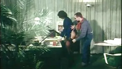 Maćeha je zavodila amator sex movie ogromne sise i oraspoložila mu kurac