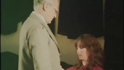 Erotske igre češke filme porno nx prsate ljepotice i njezinog ljubavnika u spavaćoj sobi