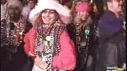 Strastvena supruga osvećuje se svom mužu varalici i vruće se film porno gratis tube zajebava s prijateljem